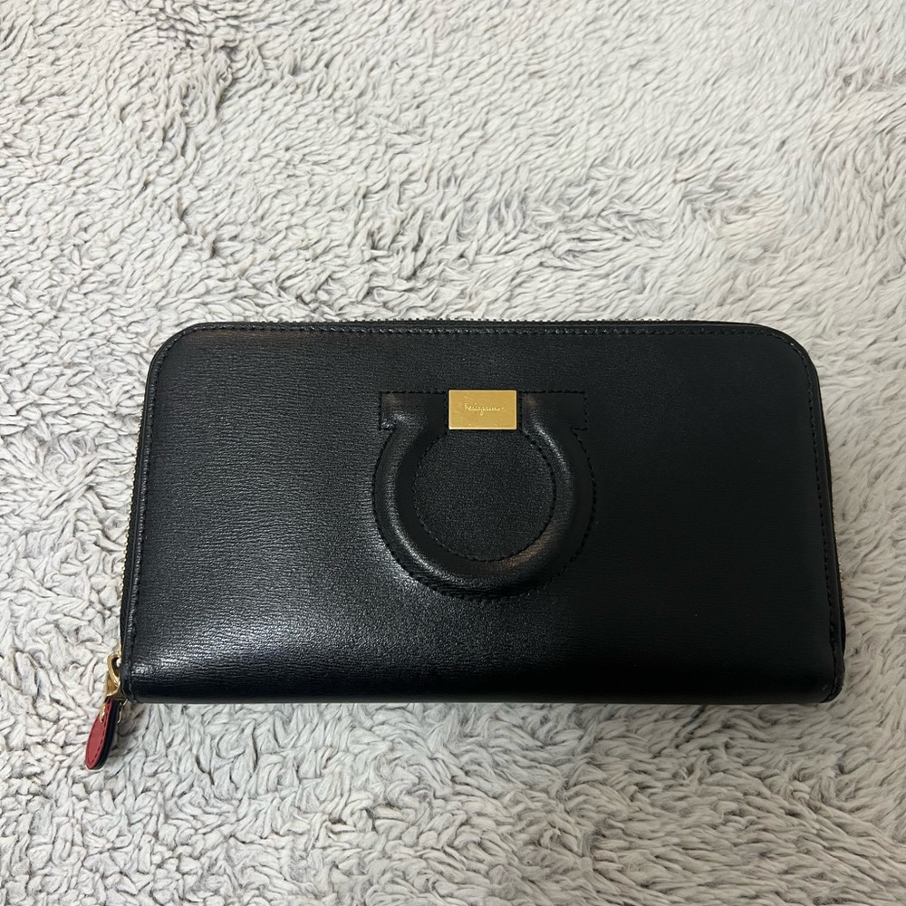 COPY - COPY - Salvatore Ferragamo Wallet